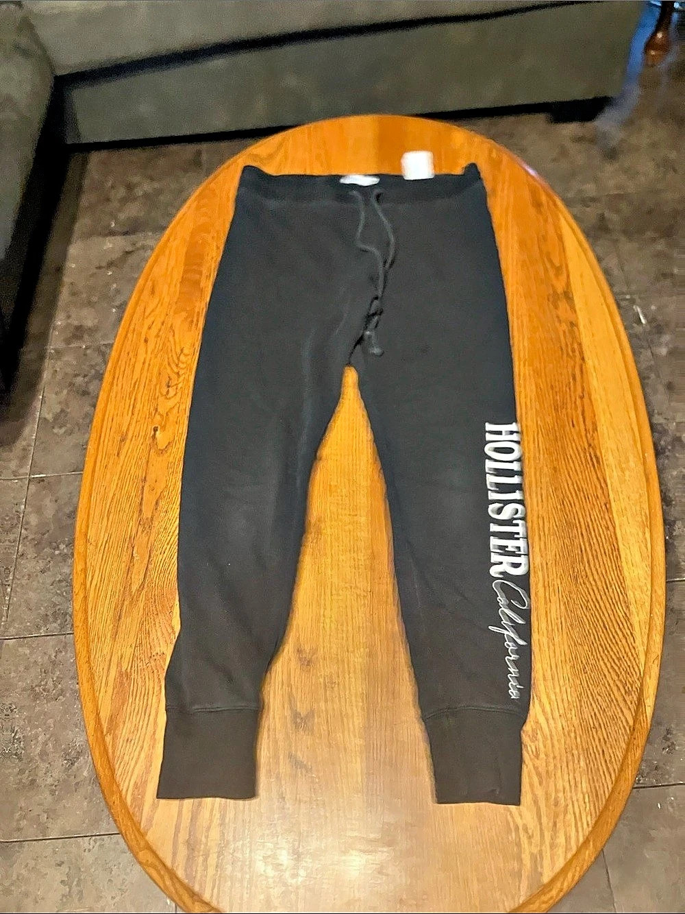 Hollister Black Leggings Size Medium Like New